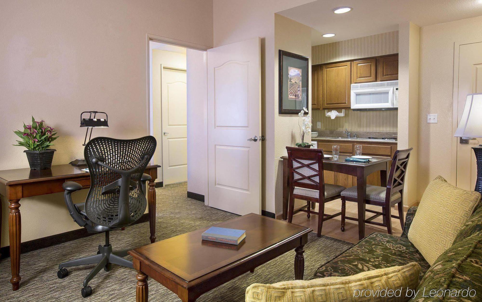 Homewood Suites By Hilton San Diego-Del Mar Экстерьер фото